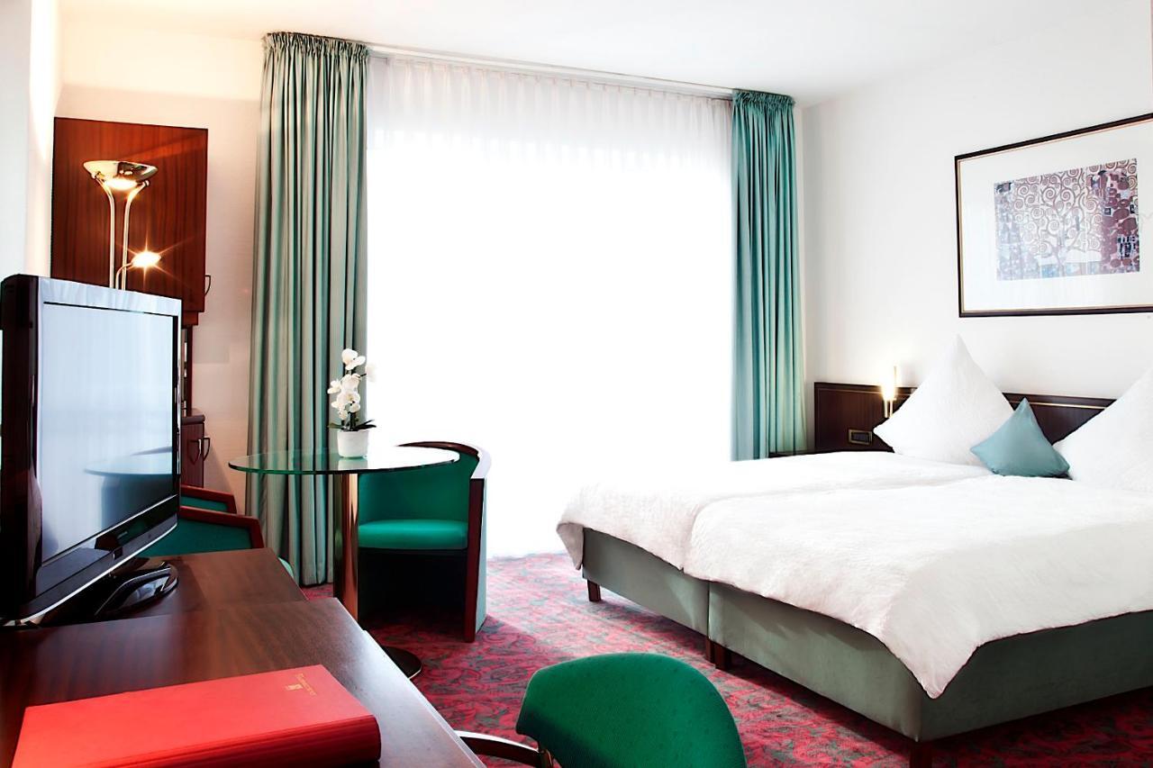 Hotel Schloss Schwarzenfeld Chambre photo