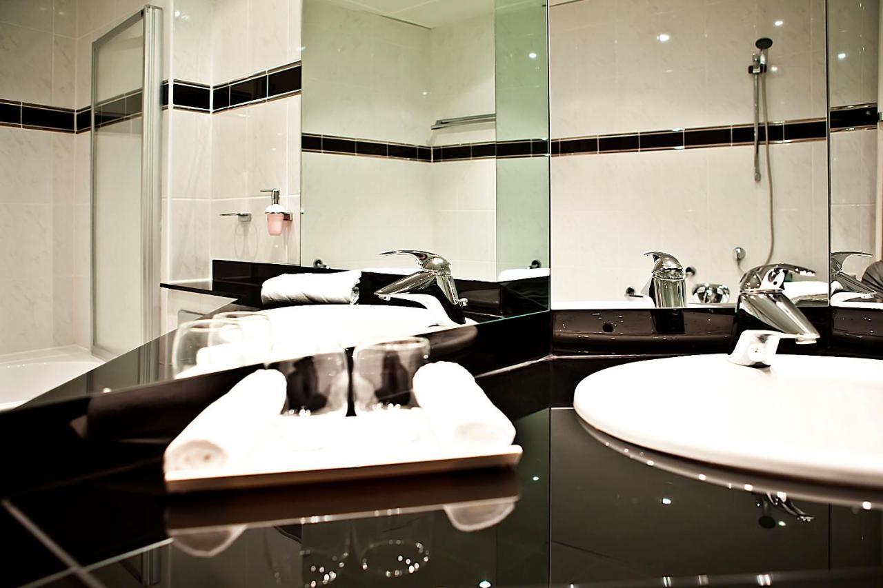 Hotel Schloss Schwarzenfeld Chambre photo